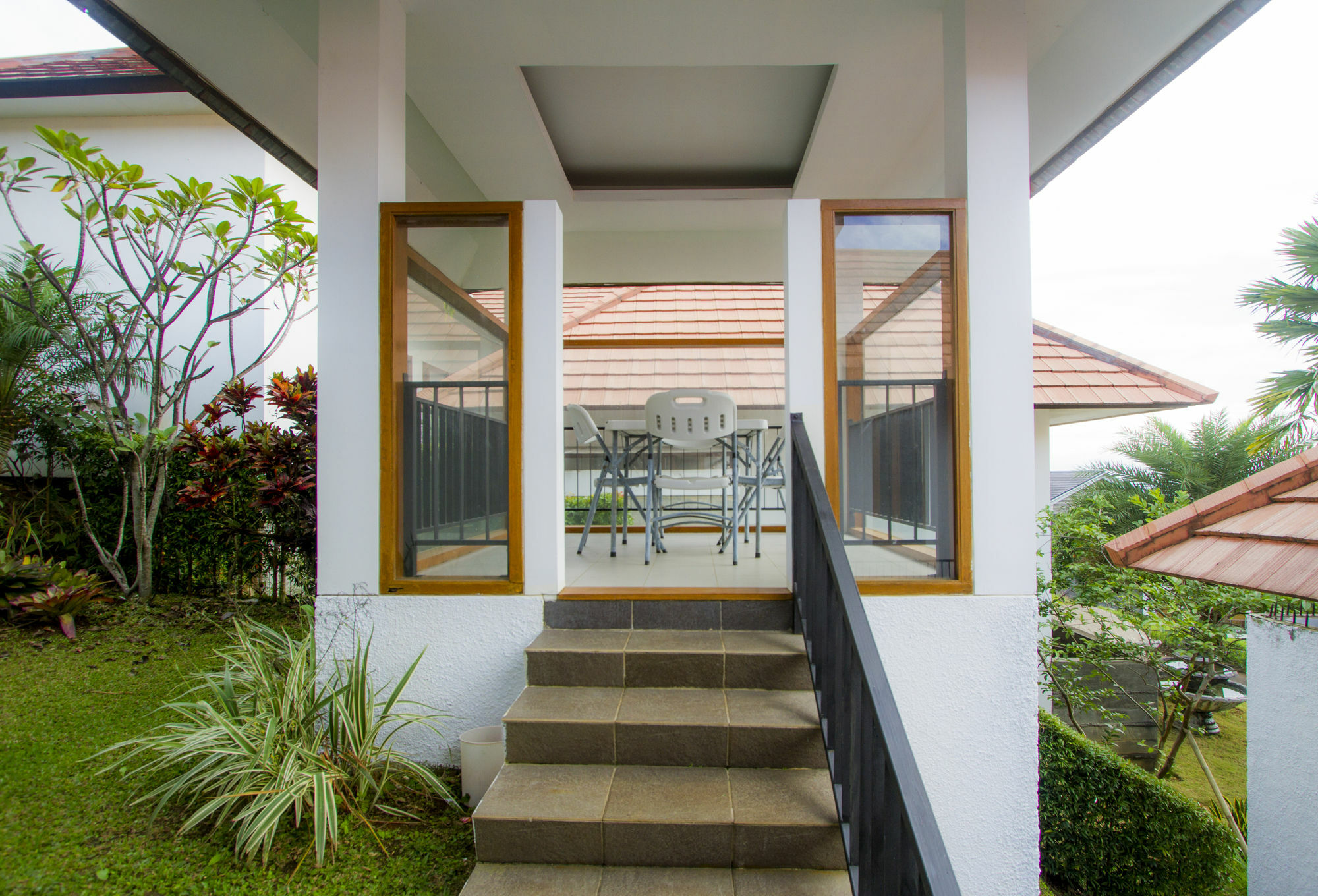 Kencana Villa Dago Bandung Exteriör bild