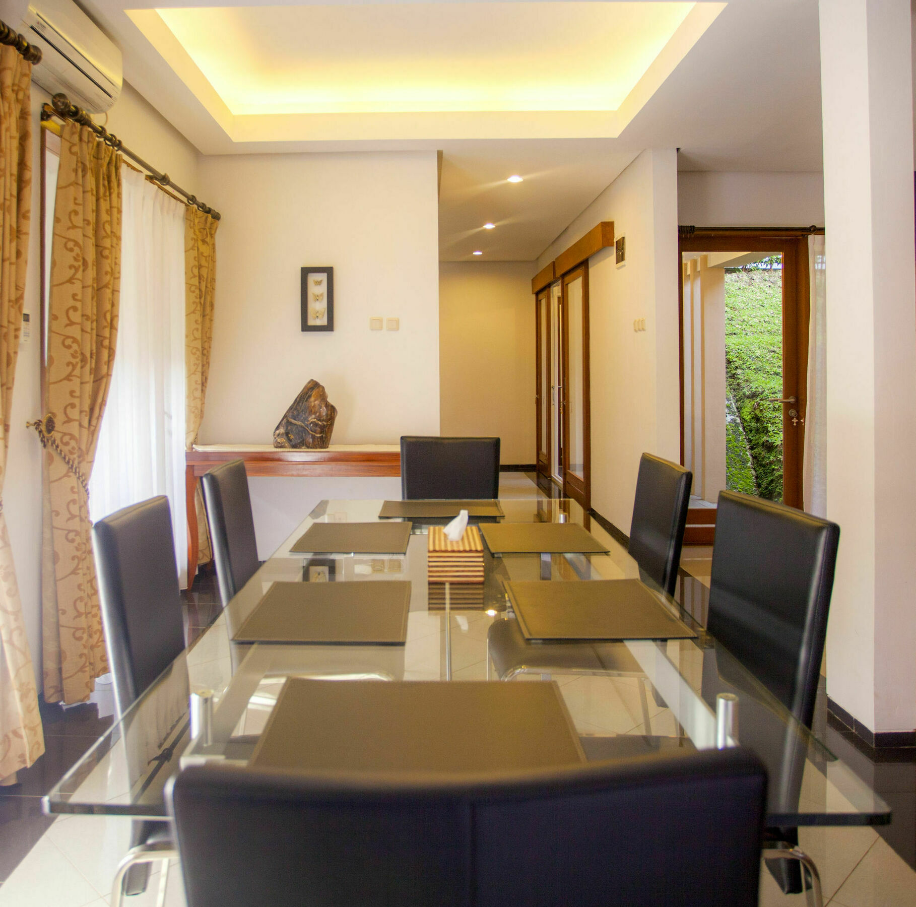Kencana Villa Dago Bandung Exteriör bild